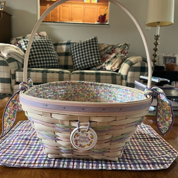 Longaberger 2000 Easter Basket - Picture 9 of 15